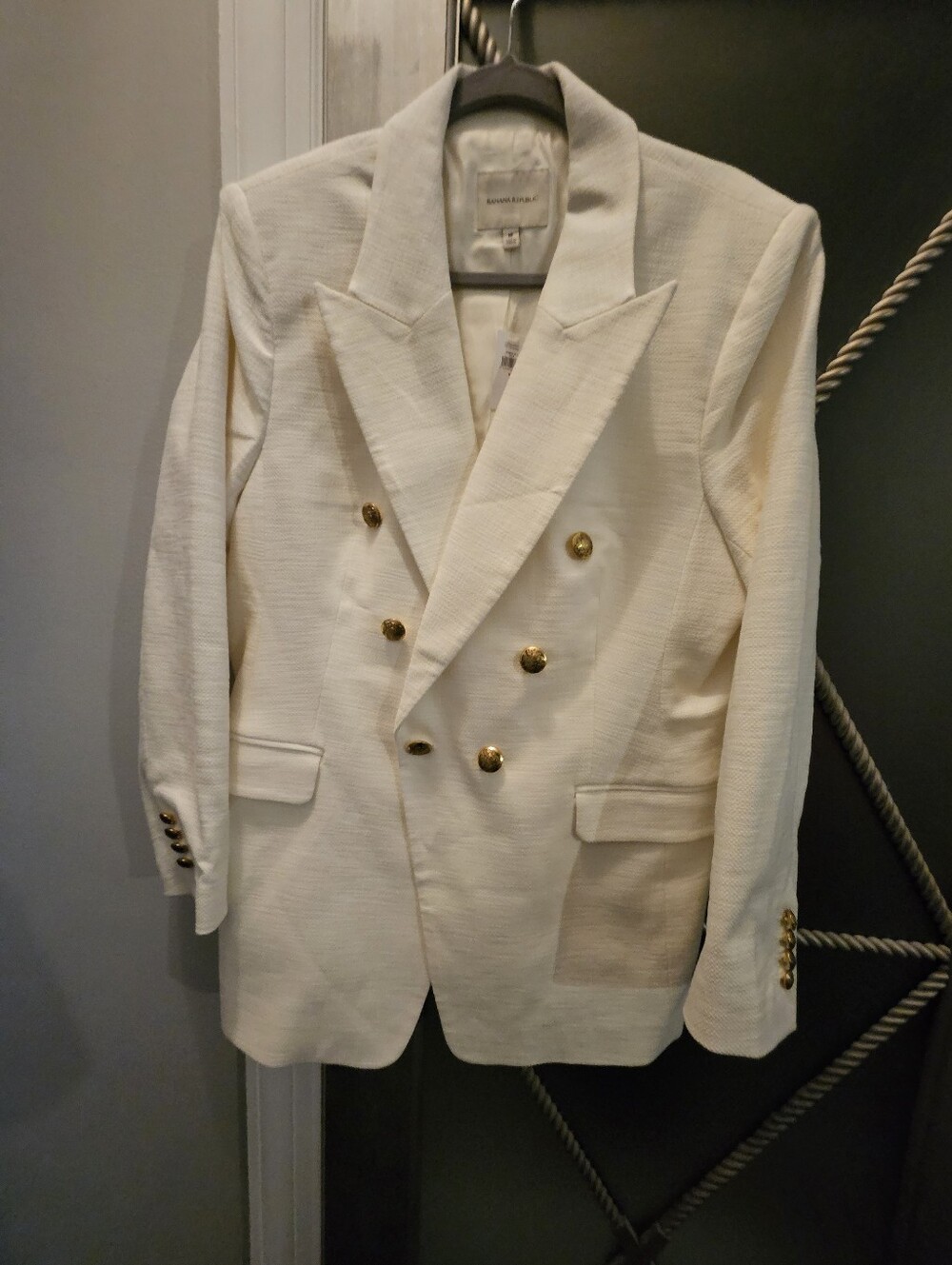 Banana Republic Cream Double-Breasted Blazer with Gold Buttons, sz 18 New w Tags